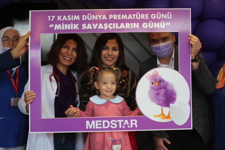 790 gram doğan Ayza, 3’üncü yaş gününü hayata tutunduğu hastanede kutladı