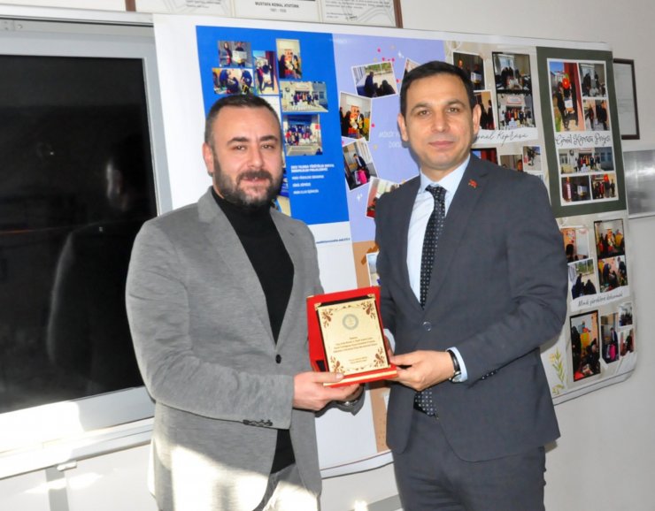 Sandıklı'da hayırseverlere teşekkür plaketi