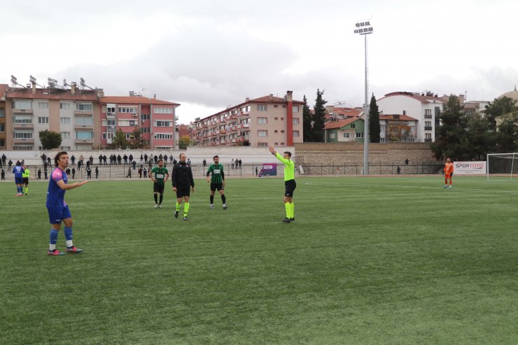 4 kırmızı kartlı olaylı maçta kazanan çıkmadı