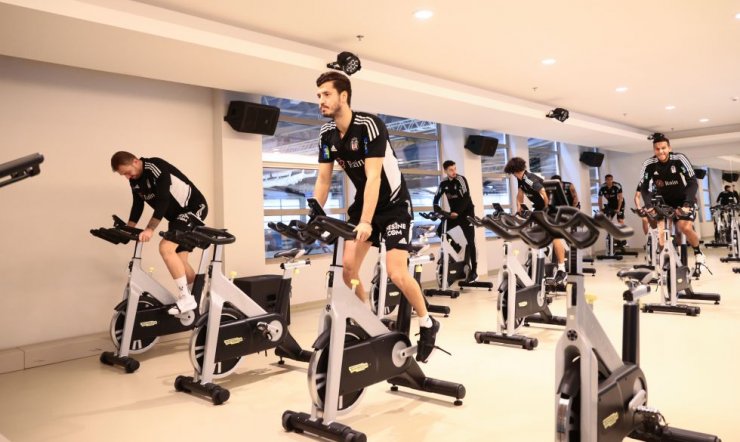 Beşiktaş, çalışmalarına Antalya'da devam ediyor