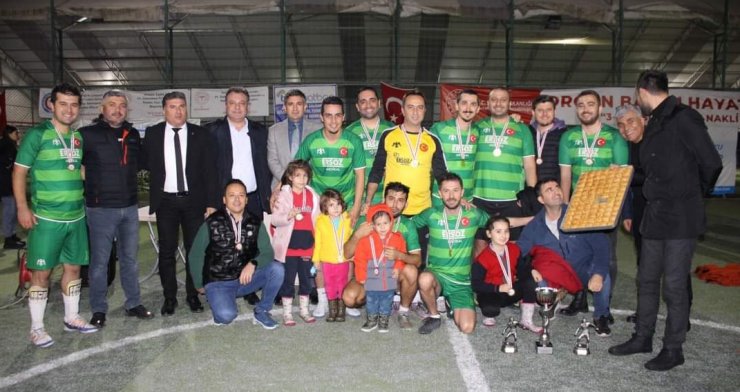 Sağlık çalışanları, 'Geleneksel Futbol Turnuvası'nda buluştu