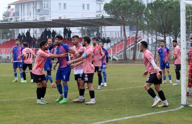 Amatör lig maçında berabere biten maç sonrası olay çıktı