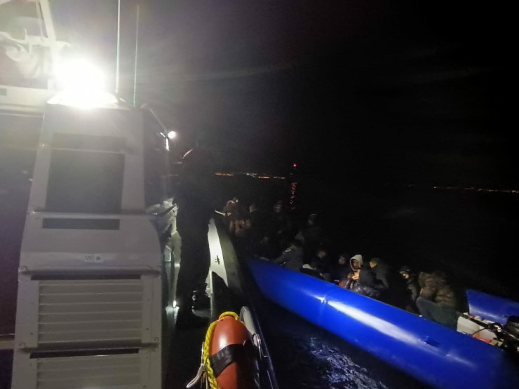 Bodrum açıklarında geri itilen 32 kaçak göçmen kurtarıldı