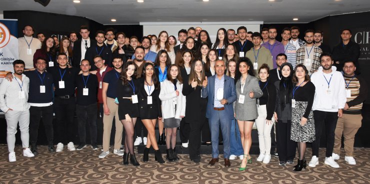 İş insanı Bıdı'dan üniversitelilere 'kariyer' dersi