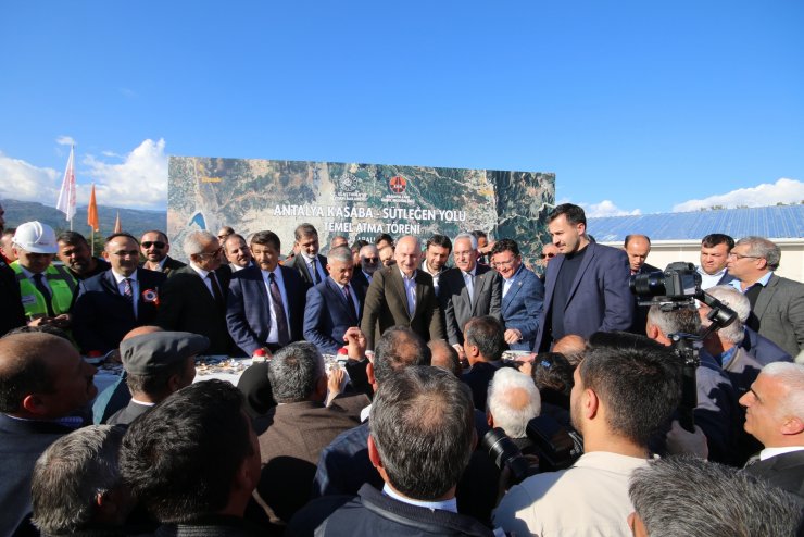 Antalya Havalimanı'nda yolcu kapasitesi 35 milyondan 80 milyona çıkıyor (2)