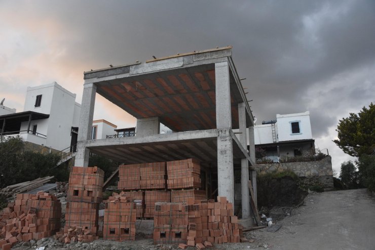 Bodrum'da sitede 'kaçak yapı' gerginliği