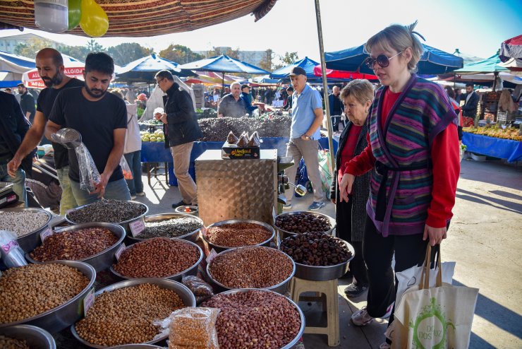 Evde yeni yıl sofrası en az 400 lira