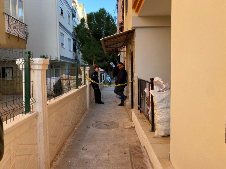 Yakınlarının ulaşamadığı Doğukan, evinde ölü bulundu