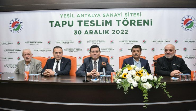 Sanayi esnafına, tapuları teslim edildi