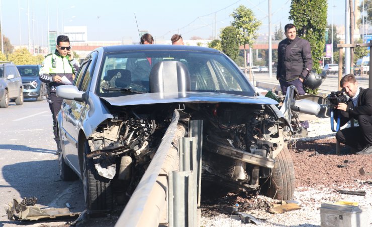 Bariyer, motor kısmından girip kapıdan çıktı; Cansu güçlükle kurtarıldı