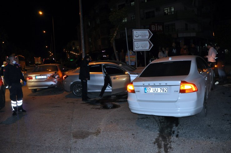 Trafikteki kovalamaca zincirleme kazayla bitti