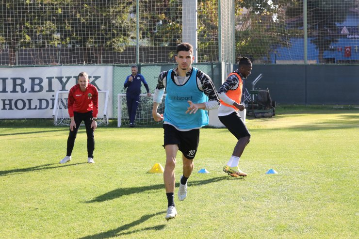 Alanyaspor'da Trabzonspor mesaisi başladı