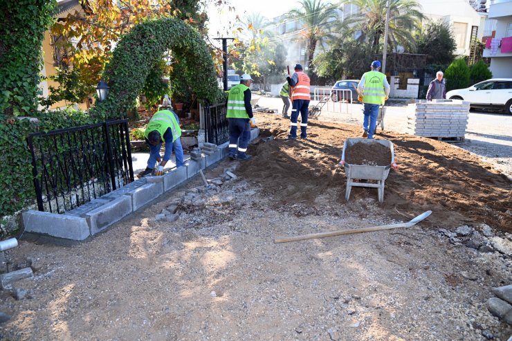 Manavgat Belediyesi'nden Side Mahallesi'ne kaldırım