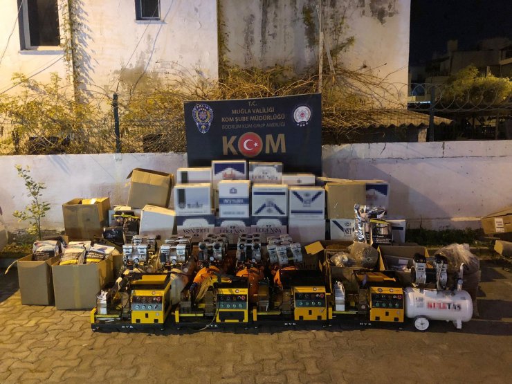 Evi sigara fabrikası gibi