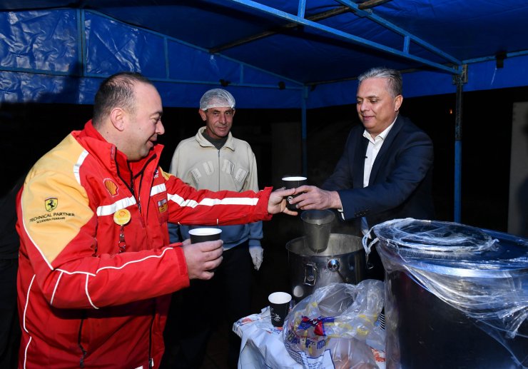 Muratpaşa'da 12 bin kişiye çorba dağıtıldı