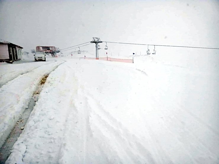 Davraz'da kar sevinci