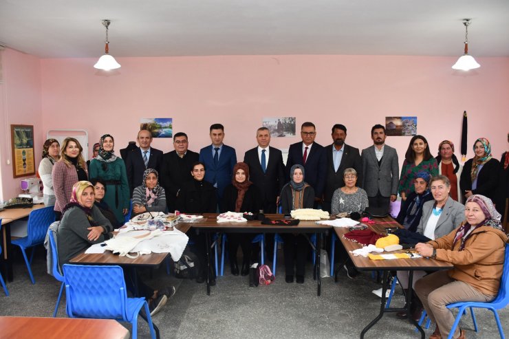Manavgat'ta köy okulları yaşam merkezine dönüştü