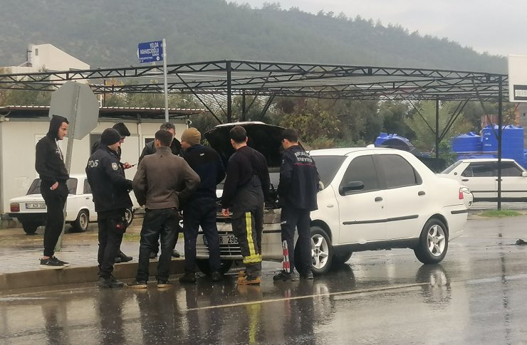 Tamir sonrası deneme sürüşü yaptığı otomobilde yangın çıktı