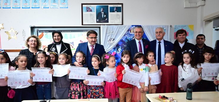 Öğrencilerin karne heyecanı