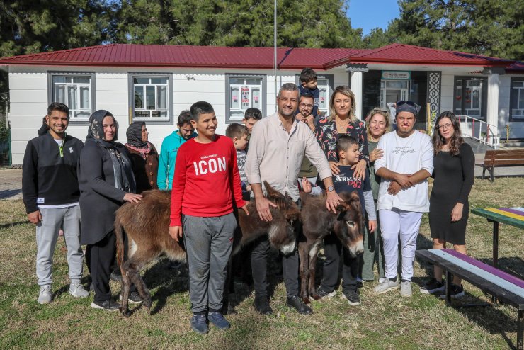 Kaderine terk edilen köy okulu, otizmli çocuklara umut oldu