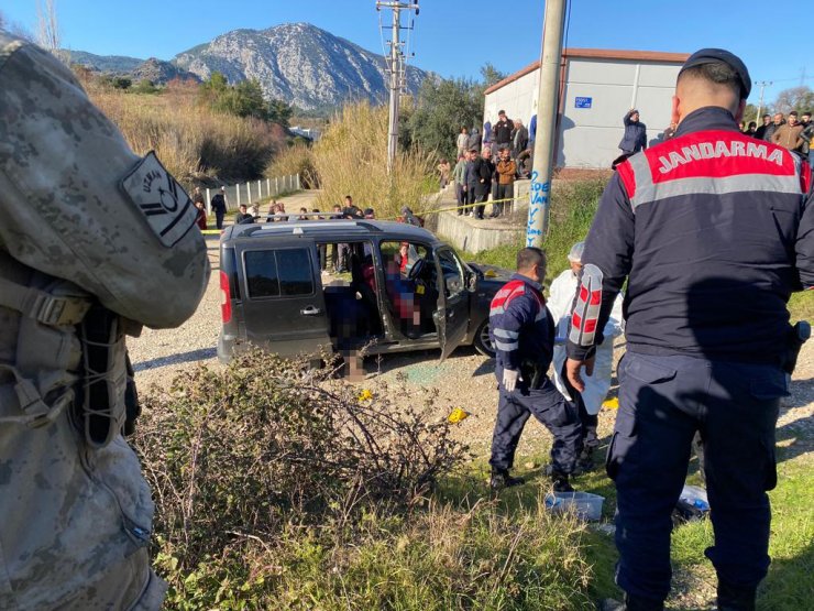 Kumar tartışmasında 3 kişiyi öldürüp kaçtı (2)