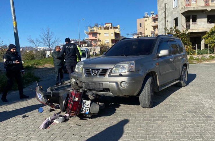 Ciple motosiklet çarpıştı: 1 yaralı