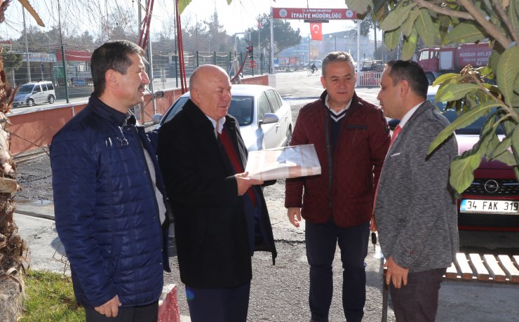 İtfaiyecilere baklava ikramı