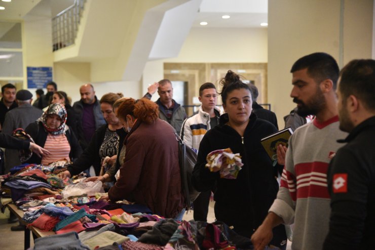 Antalya'da depremzedeler ihtiyaçlarını 'Gönül Mağazası'ndan karşılıyor