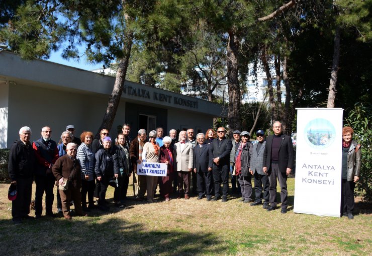 'Üniversiteler yüz yüze eğitime açılmalı'