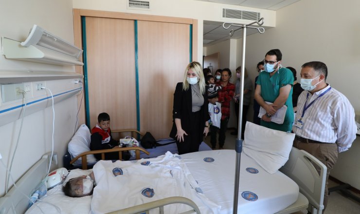 Hidrosefali hastası depremzede bebek, Antalya'da ameliyat edildi