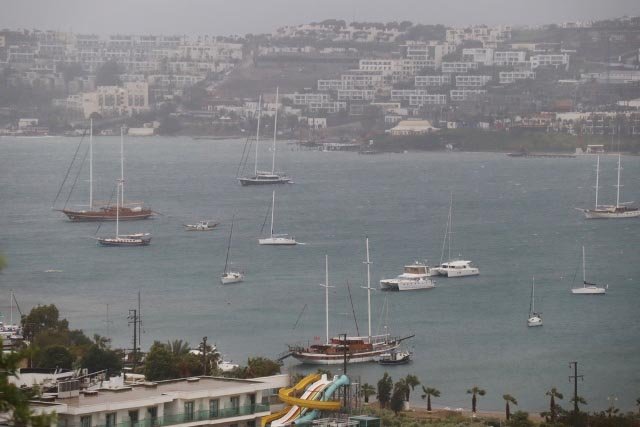 Bodrum ve Kaş arası denizde 'fırtına' uyarısı