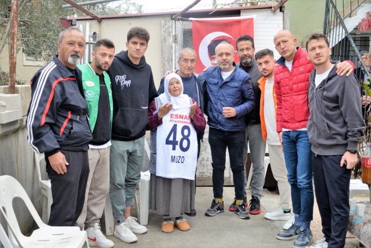 Fethiyespor'dan Kılınç'ın ailesine ziyaret