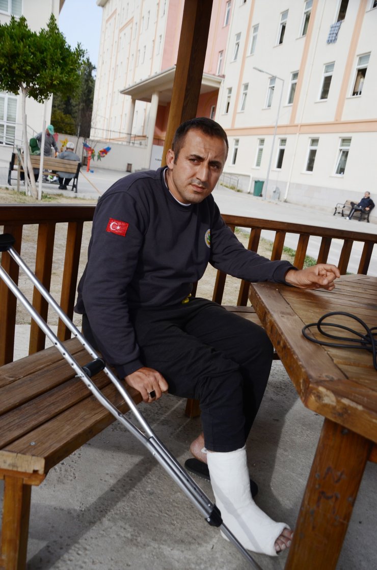 2 yıl önce yangınla mücadeleye katıldığı Antalya'ya, bu kez depremzede olarak geldi
