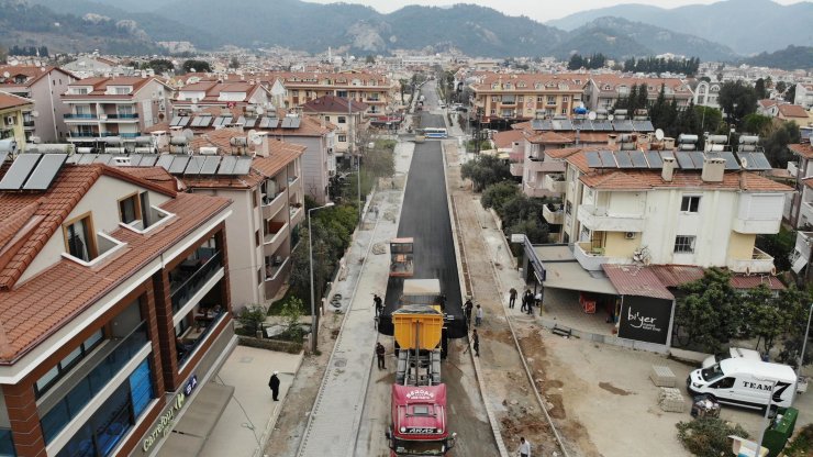 Marmaris'te yenileme çalışmaları sürüyor