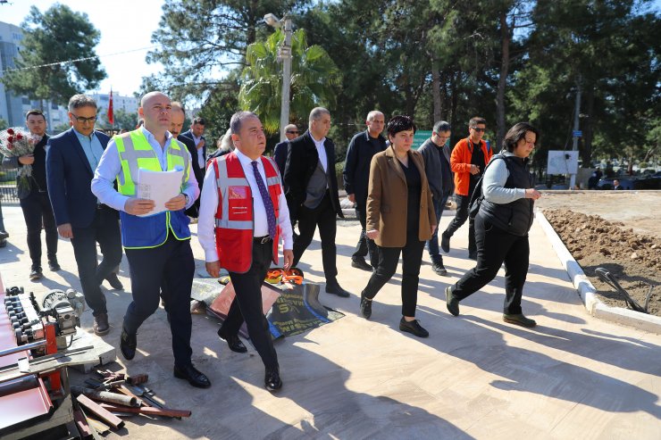 Başkan Böcek, Uncalı Kent Mezarlığı çalışmalarını yerinde inceledi