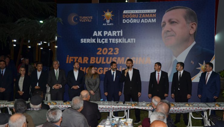 AK Parti'den Serik'te iftar ve seçim bürosu açılışı