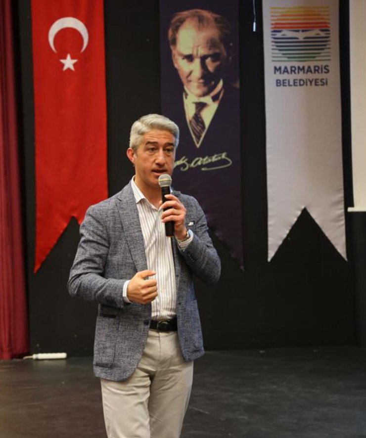 Marmaris Belediye Başkanı Mehmet Oktay: Biz büyük bir aileyiz