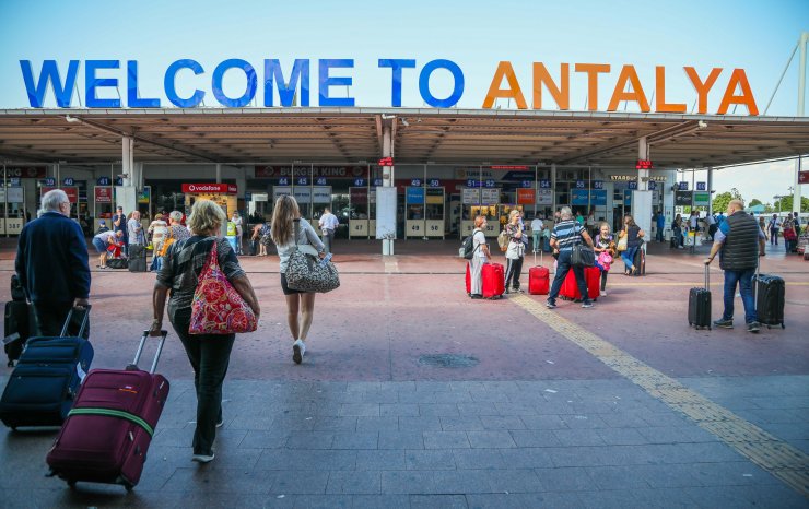 Antalya'ya 4 ayda, 1 milyon 798 bin turist