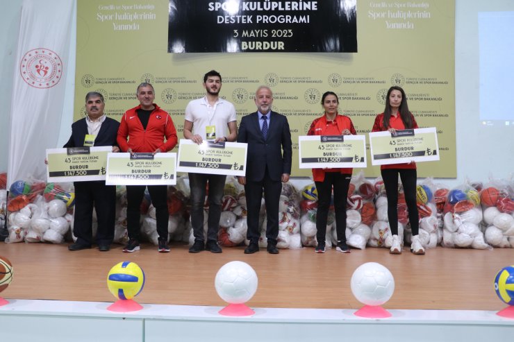 Burdur'da amatör spor kulüplerine destek