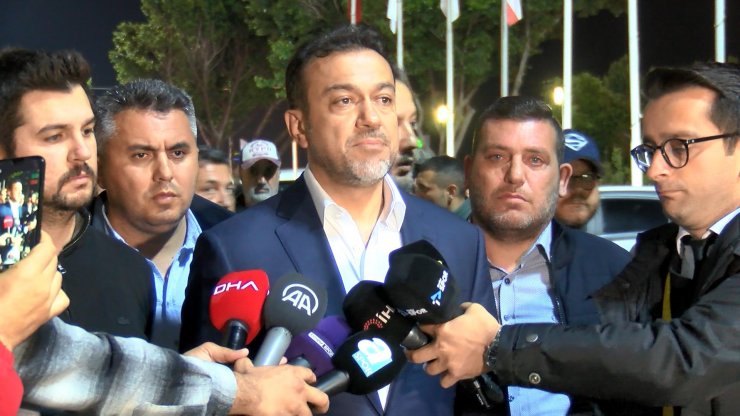 Antalyaspor Başkanı Sabri Gülel: O mavi tişörtlü arkadaşların iyi niyetli olduğunu düşünmüyorum
