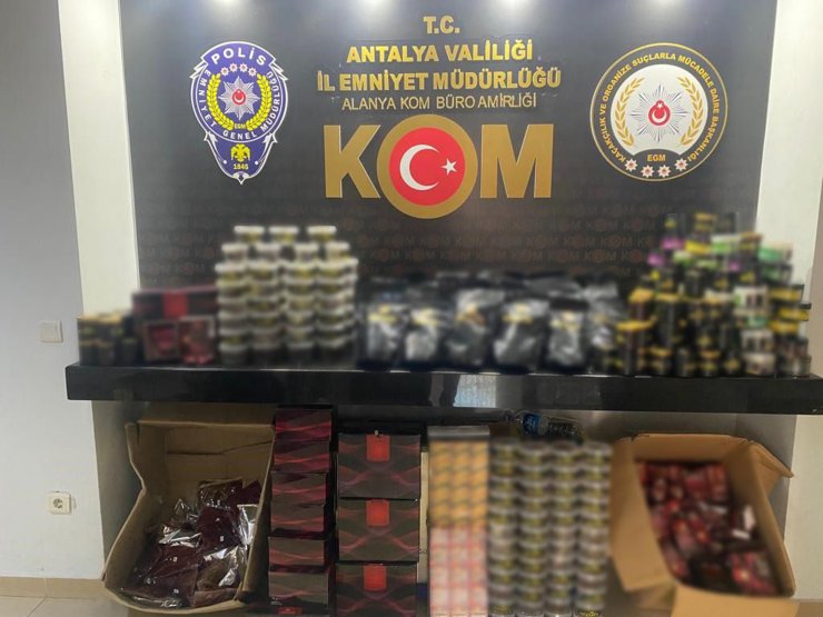 Antalya polisinden kaçakçılık operasyonu