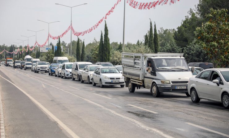 Uluslararası Havalimanı kavşağına çözüm aranıyor