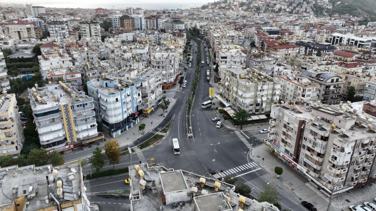 Hal kavşağı ve Yunus Emre Caddesi sil baştan yenilendi