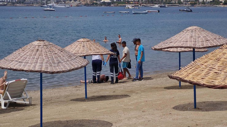 Boğulma tehlikesi geçiren Kaan'ı, çevredekiler kurtardı