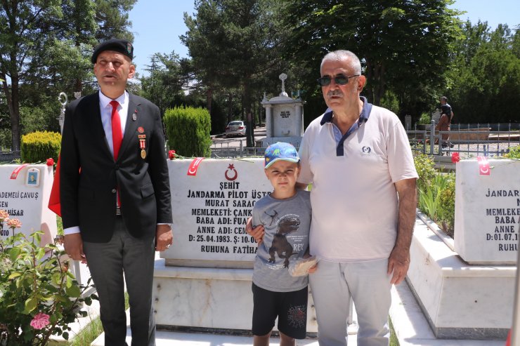 Şehit babası: Boynuma sarılıp da 'babam' demesini o kadar özlüyorum ki