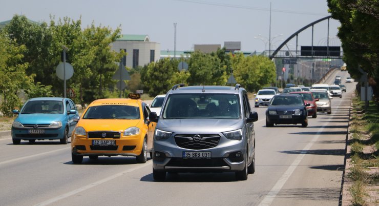 Afyonkarahisar'dan 1 haftada 952 bin araç geçiş yaptı