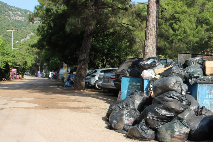 Antalya'nın çöpü, bayram tatilinde yüzde 40 arttı