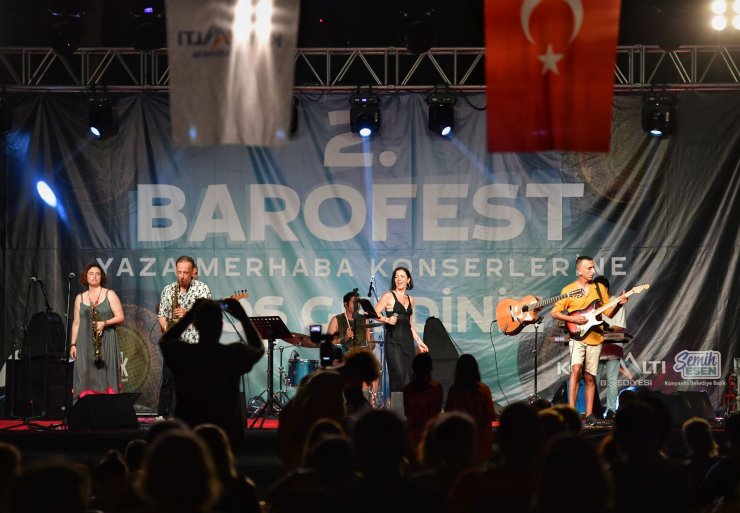 Avukatlar, 'Barofest'te izleyenleri coşturdu