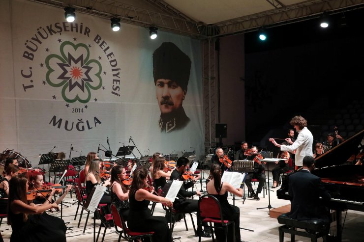 4.İdil Biret Müzik Festivali'ne sanatseverlerden büyük ilgi