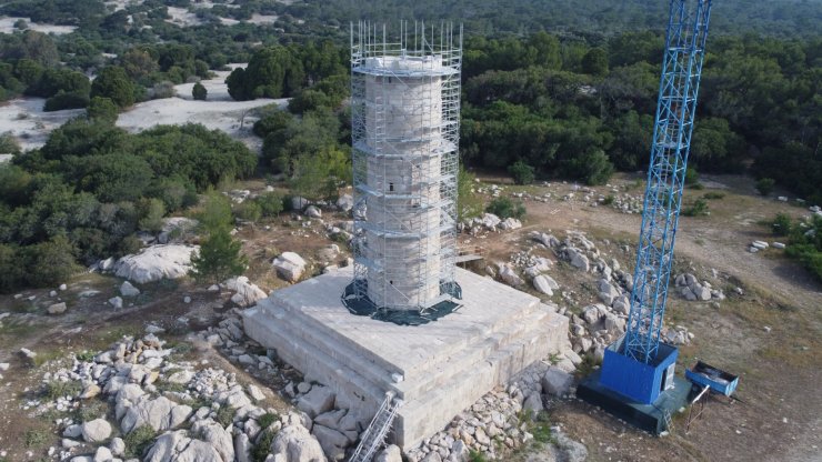 Patara Deniz Feneri'nin çeşme oluğundan su akıtıldı